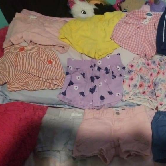 Shorts - Picture 2 of 3